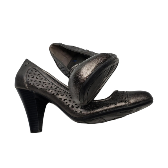 Life Stride | Metallic Pewter Almond Toe Slip On Memory Foam Flex Pumps Womens 8 - Picture 4 of 13